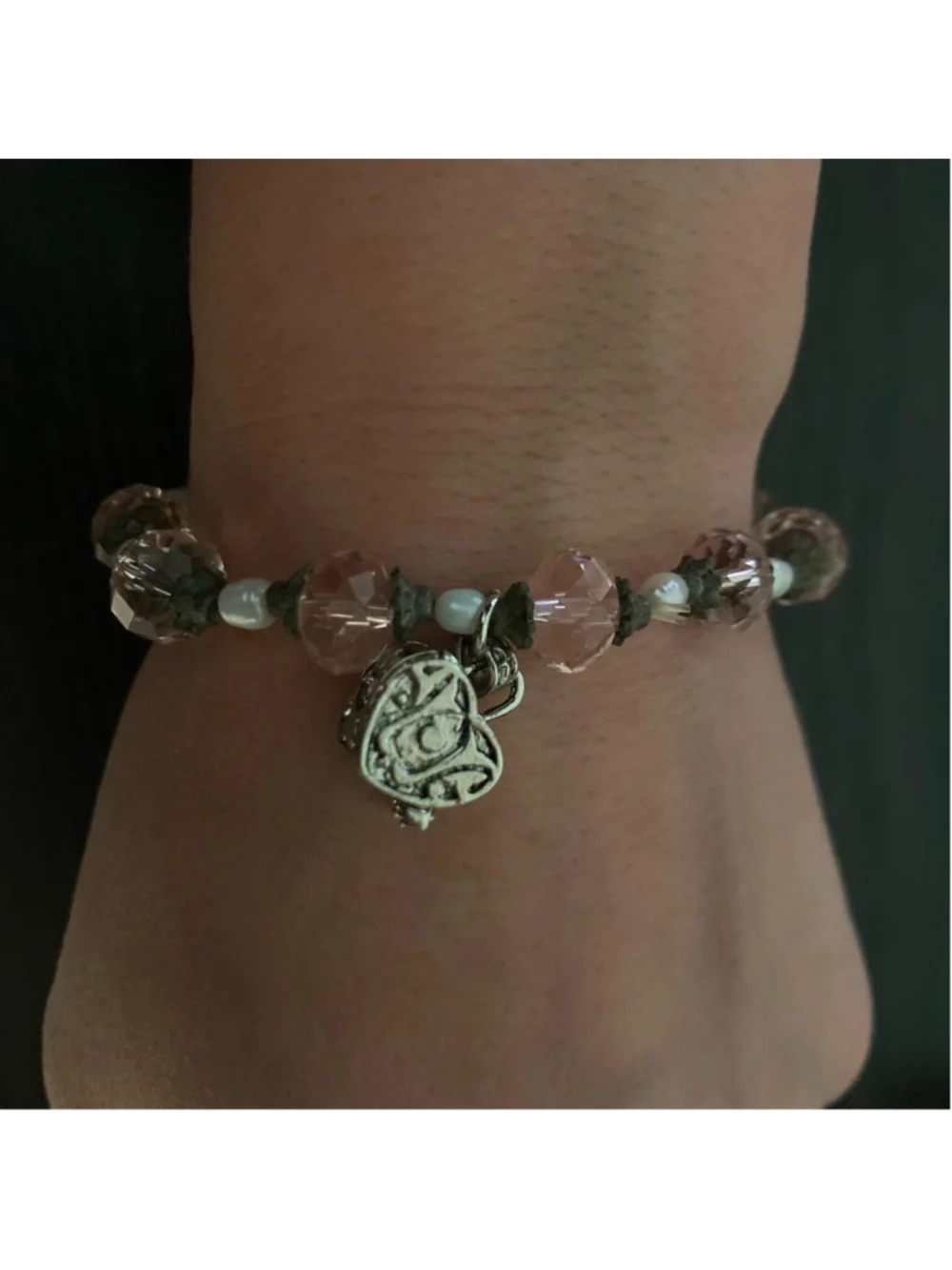 Pink stretchy beaded bracelet with heart locket charm that opens 💍